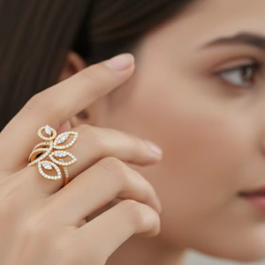 แหวนลายใบไม้และผีเสื้อหลายชั้นประดับคริสตัลสีทอง ดีไซน์โดดเด่น สำหรับโอกาสพิเศษ - Product Image 6