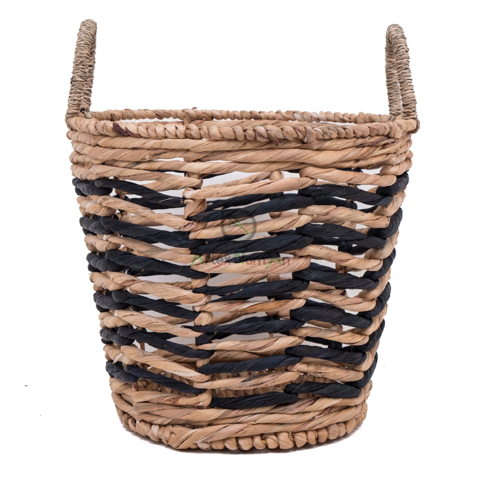 ธรรมชาติ &amp; สีดำ