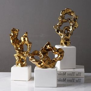 Escultura Metálica Abstracta Moderna en Dorado, Forma Irregular, Pieza de Arte Decorativa para el Hogar, para Exhibición en Mesa de Sala de Estar - Product Image 1