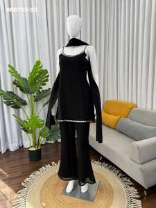 Ensemble haut élégant en faux georgette avec broderies miroir, pantalon coupe bootcut et dupatta – Nouvelle collection de mode féminine pour achats en ligne en Inde - Product Image 3