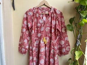 เดรสยาวพิมพ์ลายบล็อกขายดีปี 2026 คอวี แขนยาว ผ้าฝ้าย เดรสยาวสไตล์อินเดียสำหรับผู้หญิง - Product Image 5