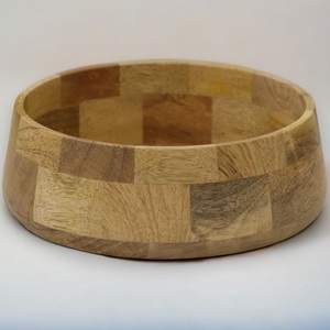 Bol en bois haute résistance pour usage commercial en cuisine, service de restauration et présentation de plats en vrac - Product Image 1