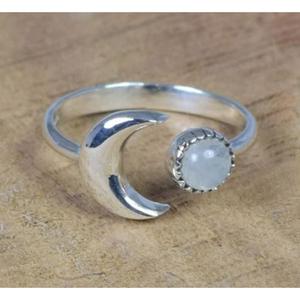 Anillo de Compromiso Minimalista de Oro Amarillo con Diamante, Corte Brillante Redondo, Engaste de Bisel, Diseño Geométrico, Joyería Fina Unisex - Product Image 6