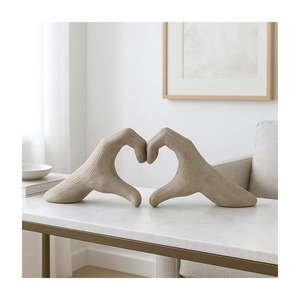 Ensemble de sculptures en résine faites à la main en forme de cœur, décoration artistique minimaliste pour table, salon, thème Saint-Valentin - Product Image 1