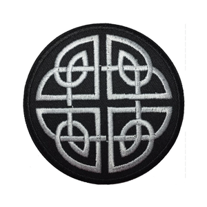 แพทช์ติดเสื้อผ้าขอบเย็บคุณภาพสูงแบบกำหนดเอง ปักลาย 3 มิติ ยาง PU ขายส่ง มีหลายขนาดและหลายสีสำหรับหมวก - Product Image 1