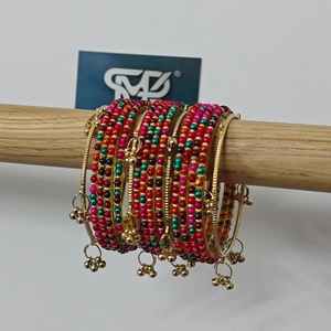 Ensemble de 12 bracelets Ghungroo multicolores en verre plaqué or, faits à la main, traditionnels indiens, pour mariages et fêtes - Product Image 4