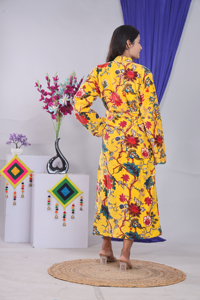 Bata Larga de Terciopelo Suave con Estampado Floral para Mujer, Manga Larga, Cuello en V, Cierre con Cordón, Estilo Casual de Primavera - Product Image 5