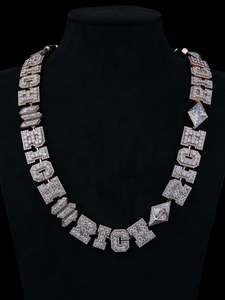 Colgante con Letra Inicial Personalizada de Moissanita Chapada en Oro Certificada por GRA, Estilo Hip Hop, con Diamantes Baguette, Joyería Fina para Hombre - Product Image 5