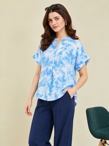 เสื้อเบลาส์คอวีแขนสั้นลำลองสำหรับผู้หญิงฤดูร้อนทรงหลวมสีน้ำเงินมัดย้อม - Product Image 2