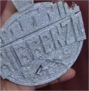 Pendentif personnalisé Hip Hop en or blanc et argent, serti de moissanite et de diamants, pour hommes et femmes - Product Image 2