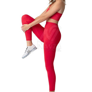 Conjunto de Yoga Deportivo para Mujer, Estilo Moderno, Venta al Por Mayor, Hecho en Pakistán - Product Image 3