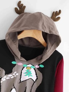 Sweat à capuche unisexe personnalisé de Noël avec motif renne 3D et bois de cerf, pull fantaisie, pull de Noël moche, sweats à capuche pour femmes et hommes - Product Image 3