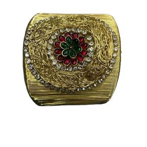 Bracelet manchette en laiton et perles de verre pour femme, style bohème tendance, bijou audacieux et luxueux, taille unique, idéal pour un anniversaire - Product Image 1