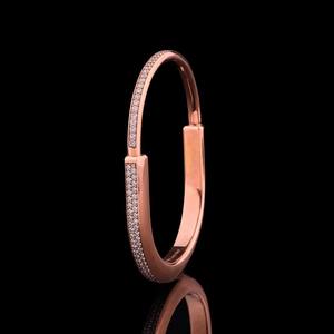 Nouvelles petites boucles d'oreilles en argent 925 pour femme, entièrement serties de diamants Arede - Product Image 4