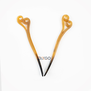 Pinza para el pelo de cuerno de búfalo hecha a mano, herramienta profesional de doble espiral simple para peinados de moños, proveedor de Vietnam, elegante, unisex - Product Image 5