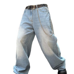 กางเกงยีนส์โอเวอร์ไซส์สำหรับผู้ชายกางเกงทรงหลวมแบบลำลองพร้อมขากว้างและการตกแต่งแบบปักสีพื้น - Product Image 6