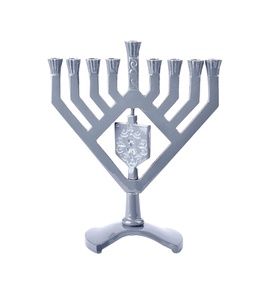 Soporte de vela Menorah de latón con acabado de pulido brillante Base redonda Diseño elegante Calidad superior para la decoración del hogar - Product Image 1