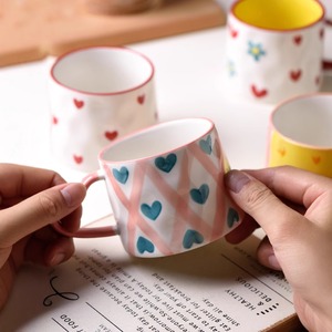 Mug en céramique en grès avec poignée en forme de cœur, 300 ml, sans danger pour les aliments et réutilisable pour un usage domestique, cadeau romantique - Product Image 3