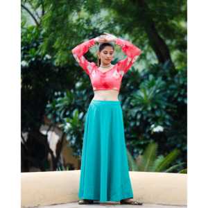 Top Corto Casual Estampado de Chifón Color Durazno con Cuello en V y Manga Larga, con Falda de Tela Transpirable de Secado Rápido, Primavera/Verano, Talla XS - Product Image 1