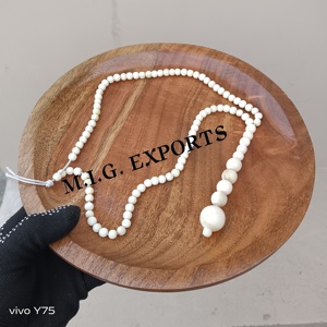 Collar o joyería de hueso de búfalo. Se utilizan frecuentemente para expresar estéticas únicas, góticas o naturales. por M.I.G. EXPORTACIONES. - Product Image 2
