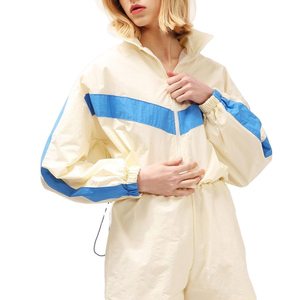 Conjunto de Chaqueta Cortavientos y Pantalones Cortos por Encima de la Rodilla para Mujer, Dos Piezas, Ligero, Impermeable, Ropa Deportiva de Verano, con Logotipo Personalizado - Product Image 3