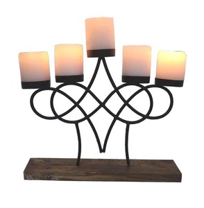 Elegant Geometric Gold Iron Lantern with Crystal Clear Glass Panels for Modern Living <b>Space</b> <b>Decoration</b> - Product Image 5