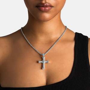 Collier pendentif croix en moissanite, argent 925 plaqué rhodium, chaîne torsadée, unisexe, pour usage quotidien, style religieux - Product Image 2