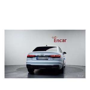 Audi A4 40 TFSI Premium 2021 con Asientos de Cuero, Volante a la Izquierda, Cámara Trasera, 65,621 km - Product Image 4