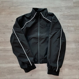 Chaqueta y Pantalones de Hombre de Tela de Nailon con Diseño de Rayas y Logotipo Bordado, Ropa Casual de Fabricación Personalizada - Product Image 5