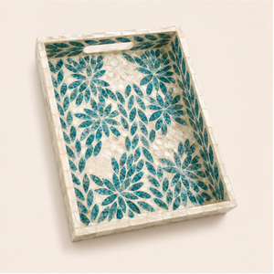 Plateau de service moderne en laque avec incrustations de nacre et mosaïque de coquillages, avec poignées, pour table basse et décoration intérieure, vente en gros - Product Image 1