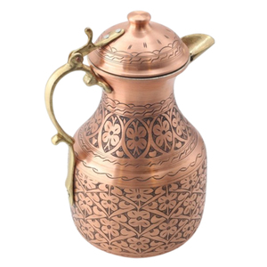 Carafe à eau en cuivre massif gravée de style turc personnalisable, idéale pour les hôtels, les restaurants et les cadeaux. - Product Image 6