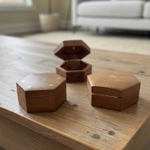 Quemador de Oud Árabe Hecho a Mano para Aromatizar el Hogar y Rituales de Oración - Product Image 2