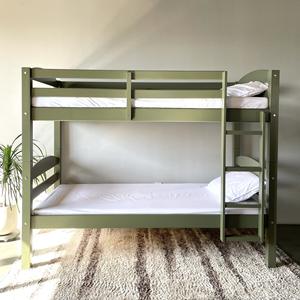 Cama litera minimalista personalizable en verde oliva, muebles de dormitorio de madera personalizados para niños - Product Image 1