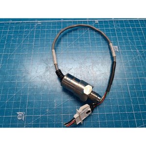 Transductor de Presión de Alta Pureza PURERON PC-302A-VR-15A-M-E, Usado como Pieza de Repuesto para Equipos Semiconductores - Product Image 2