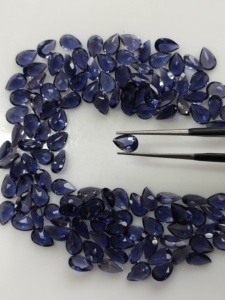 Iolite naturelle 6x4MM, coupe poire, meilleure qualité, pierre précieuse en vrac avec effets pleochroïques pour la fabrication de bijoux - Product Image 1