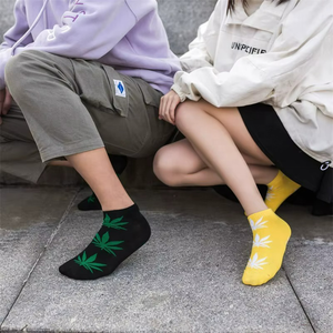 Fashion Ankle <b>Socks</b> Maple Leaf Hemp Weed Pattern <b>Funny</b> Street Color Matching Hip Hop Skateboard Short <b>Socks</b> - Product Image 5