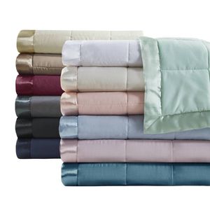 Couverture de lit alternative en duvet légère avec garniture élégante en satin - Product Image 3