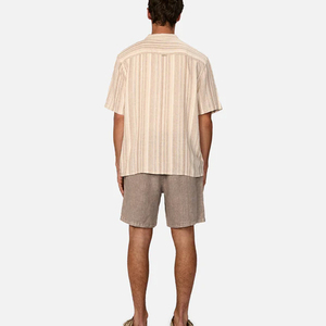 กางเกงยีนส์ขาสั้นผู้ชายแบบทำสีซีดสไตล์วินเทจ ขาดๆ แบบแอซิดวอช สตรีทแวร์ ยี่ห้อ Custom Manufacturers - Product Image 3