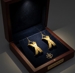 Boucles d'oreilles pendantes texturées en laiton en forme de X, faites à la main, finition dorée, revêtement anti-ternissement, pour un look audacieux en soirée - Product Image 3