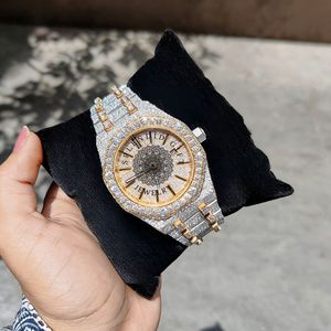 Montre pour homme Spindled Gz Jewelry avec boîtier en diamant, verre saphir, mouvement à quartz analogique 28 mm, fermoir déployant de luxe, moissanite, mouvement ETA - Product Image 1