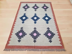 Tapis Kilim fait main à motif géométrique, tissage plat, laine acrylique, rectangulaire, pour salon, avec support en jute - Product Image 1