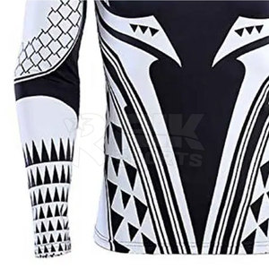 Rashguard de sublimation en matière extensible, texture douce, pour le surf, la plage et les sports nautiques - Product Image 5