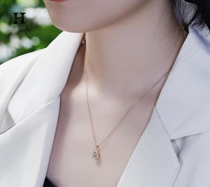 Custom Fine Jewelry Supplier - Personalized Baguette Diamond Initial Necklace, 14k/18k <b>Solid</b> <b>Gold</b> Letter <b>Pendant</b> for Wholesale - Product Image 5