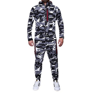 Ensemble de survêtements pour hommes style camouflage, de haute qualité, de marque, pour la gym et les activités sportives, avec sweat à capuche et pantalon - Product Image 1
