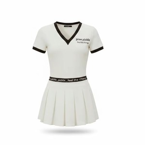 Ensemble de robe de pickleball personnalisée pour femme, col en V uni, jupe plissée premium, extensible dans les quatre sens, douce, performance estivale, contrastée - Product Image 5