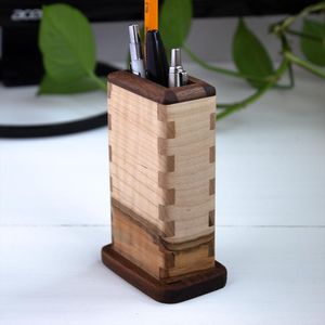 Porte-stylo en bois sculpté à la main, design traditionnel élégant et multifonctionnel, organisateur de papeterie de bureau pour mariage et espace de travail - Product Image 5