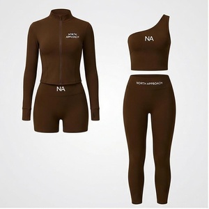 Ensemble de yoga 2 pièces North Approach : Haut à manches longues entièrement zippé, Crop top asymétrique, Short taille haute, Legging, Marron uni, Respirant - Product Image 1