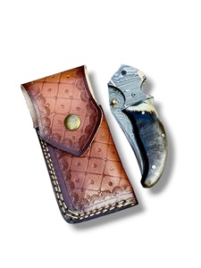 Couteau pliant en cuivre damas forgé à la main avec manche en corne de bélier et étui en cuir, couteau de chasse de poche EDC personnalisé CuMai - Product Image 5