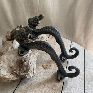 Paire de poignées de porte en fonte motif hippocampe, Décoration murale en fonte motif hippocampe, Décoration nautique côtière pour la maison, Poignée de porte d'entrée - Product Image 2