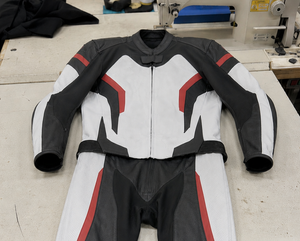 Traje de Motociclismo Personalizado para Hombre, de Cuero, Impermeable, Resistente al Viento, con Protección CE, de Una o Dos Piezas, Ignífugo y Transpirable - Product Image 4